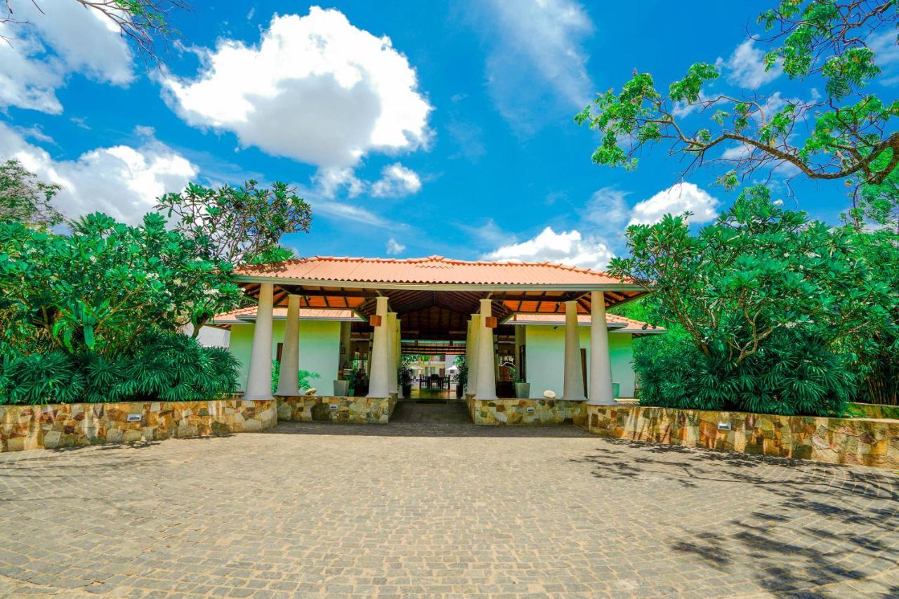 Hotel Tamarind Tree Tissamaharama Exterior foto
