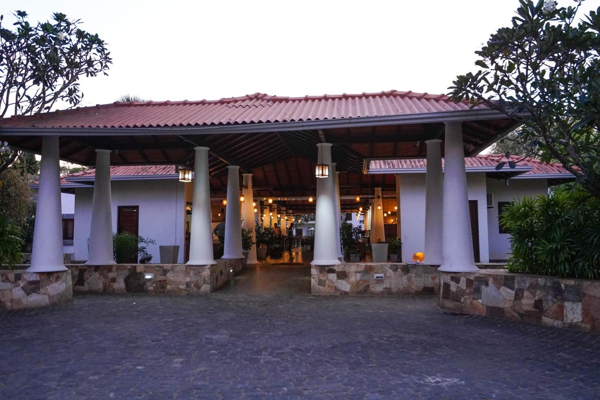 Hotel Tamarind Tree Tissamaharama Exterior foto