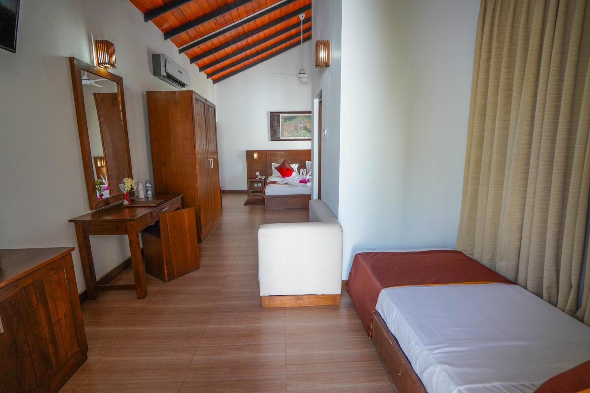 Hotel Tamarind Tree Tissamaharama Exterior foto